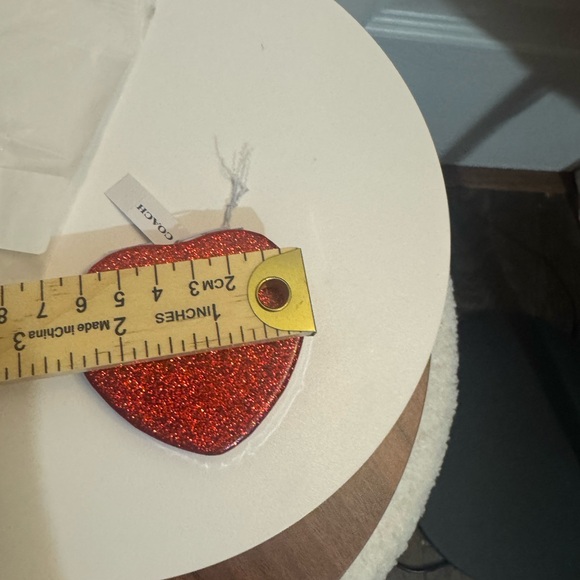 Coach Red Glitter Heart Mirror-NWT-Beautiful-Smooth Finish! - Picture 3 of 6